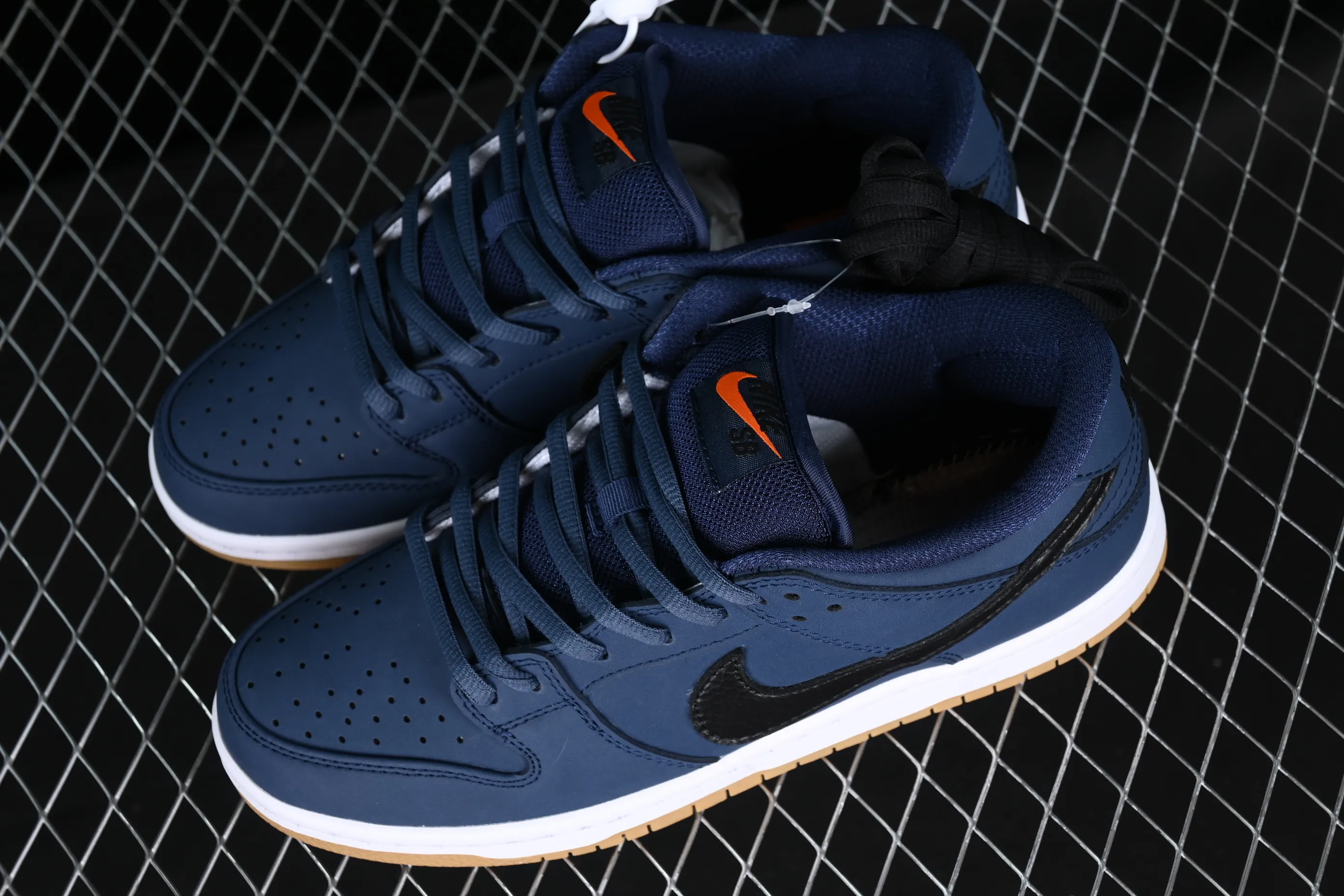 All Categories Nk SB Dunk Series Nk SB Dunk Low Low-top Sneakers Nk SB Dunk Low Pro ISO "Navy Gum" Navy Dunk Series Retro Low-top Casual Sports Skateboard Shoes CW7463-401